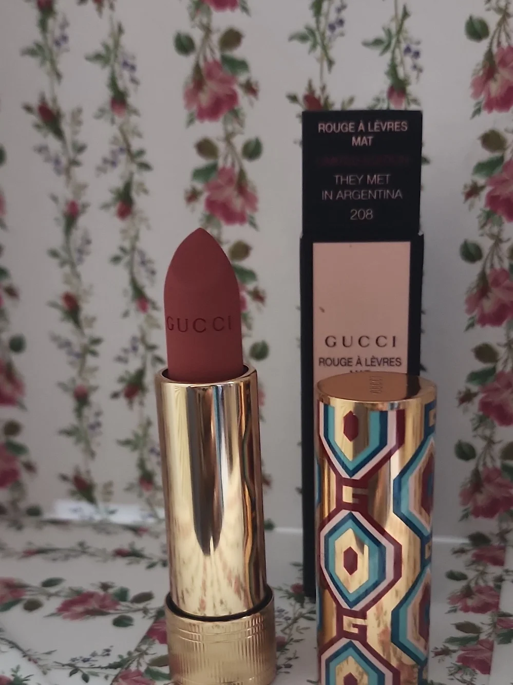 Gucci Matte Lipstick in Terracotta Brown with Gold Enamel-Patterned Tube - Picture 2 of 5